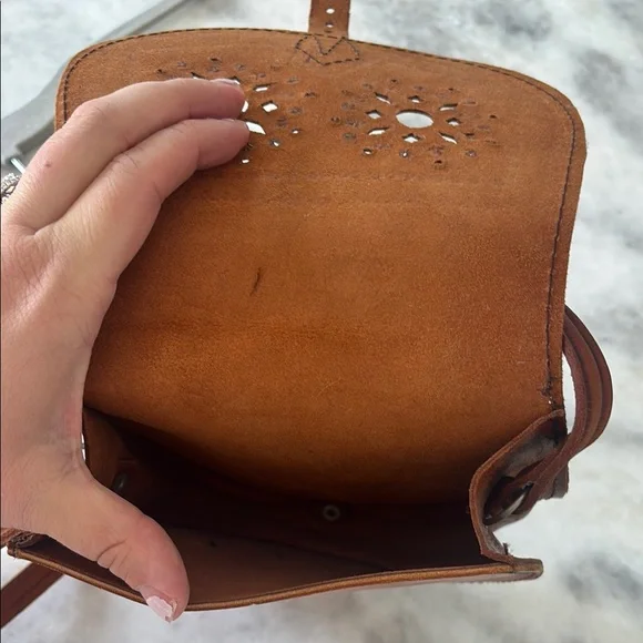 Brown Leather Crossbody Bag - Picture 4 of 7